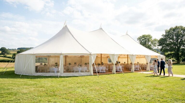 how big of a tent for 200 guests