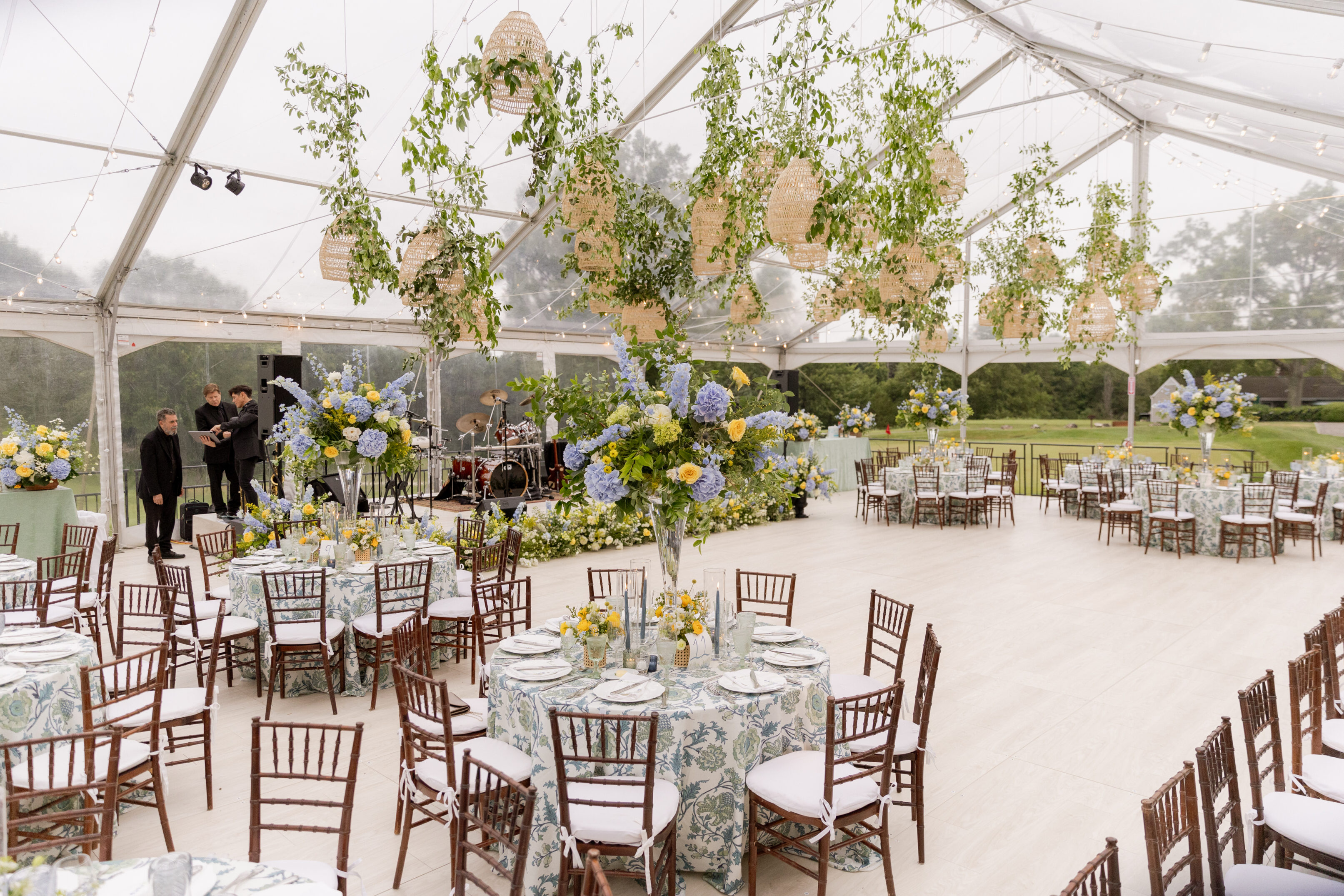 Structural Comparison Clear Tops vs. Other Wedding Canopies